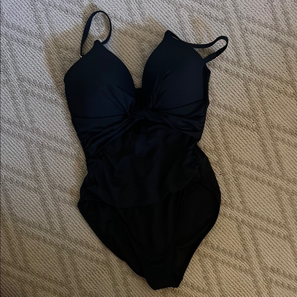 La Blanca Classic Black Swimsuit